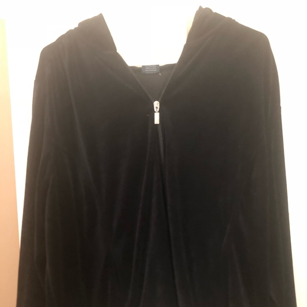 2 Cozy Velvety Hoodies Black /Cranberry